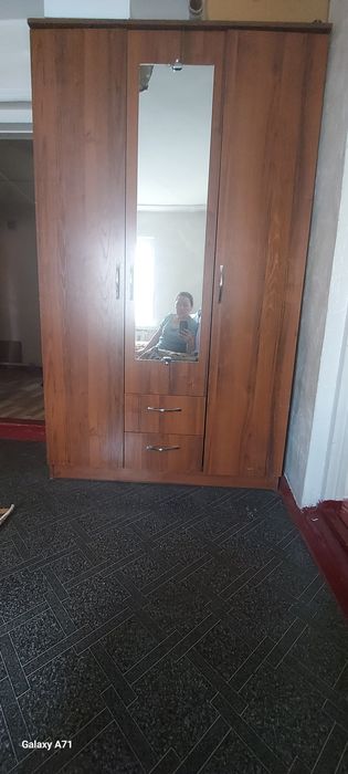 Продам шифоньер б/у
