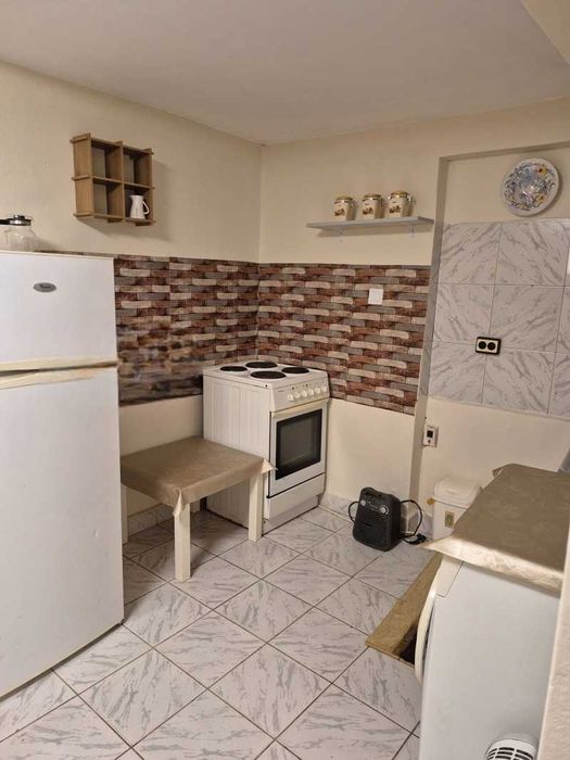 Дава се под наем Едностаен апартамент в София, Лозенец - 38 кв.м за 199.41 € - Снимка #2