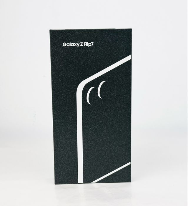 НОВ! Samsung Galaxy Z Flip 7 5G 256GB 12RAM Mint 2г. Гаранция!
