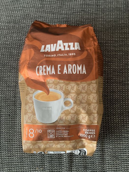 Vând cafea Lavazza