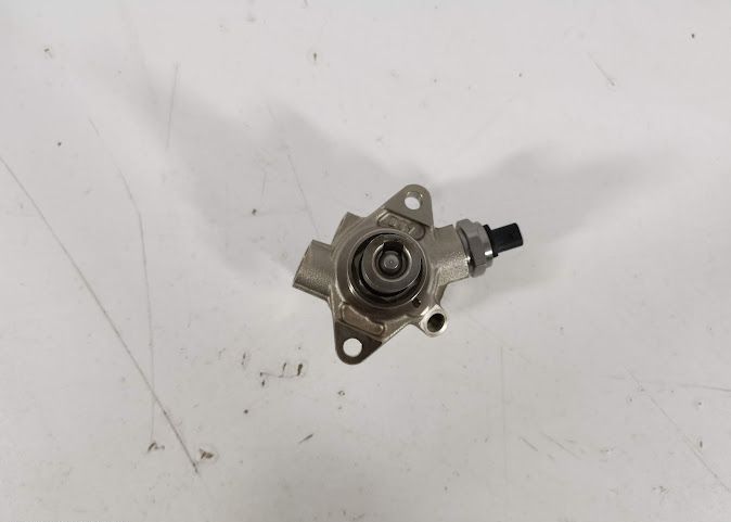 Pompa Benzina De Inalta Presiune Originala In Stare Buna Audi A8 07912