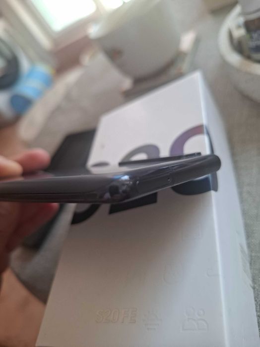 Samsung  Galaxy S20FE