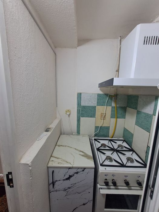 1 хоналиг бывший общежите без Маклер