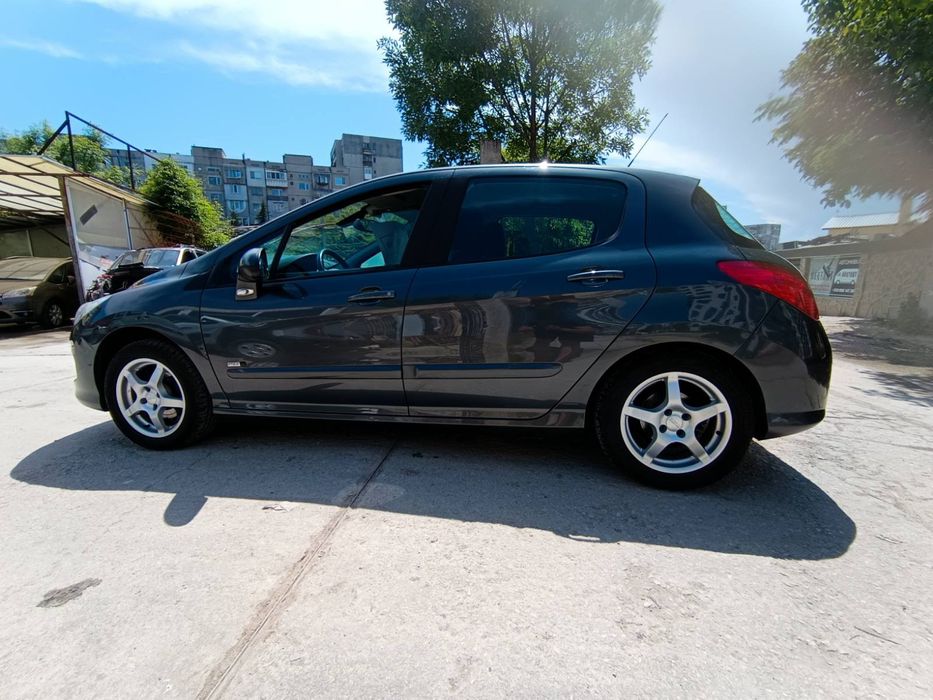 Peugeot 308 1.6e-HDI 2013 г. 110к.с