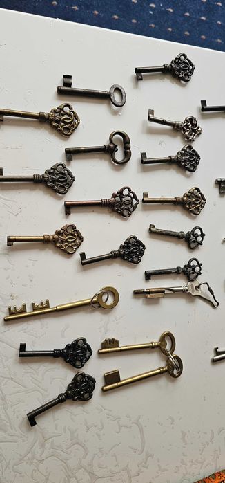 chei cheie  diverse servanta dulap birou fiset decor