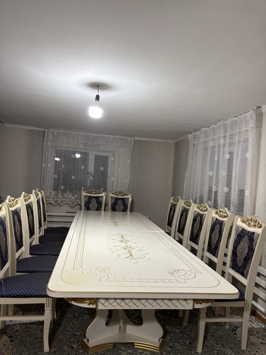 стол мен орындық