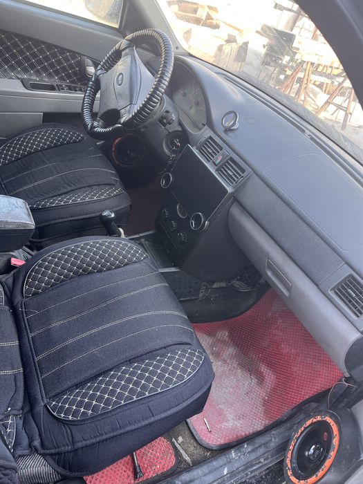 Priora хачбек продаю