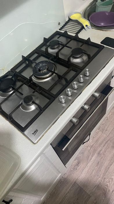 Продам газовую поверхность ВЕКО