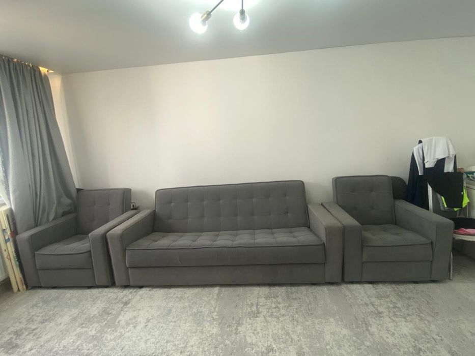 Кресло диван в хорошем состоянии