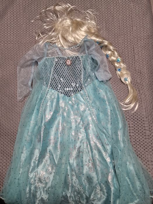 Продам платье Эльзы. На рост 122см.