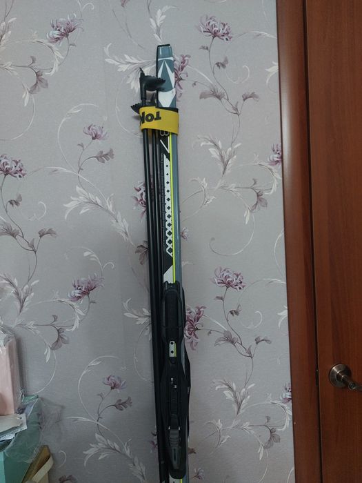 Продам лыжи беговые