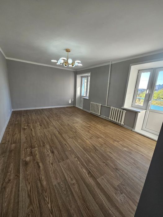 Продаётся 3-комнатная квартира по пр. Строителей