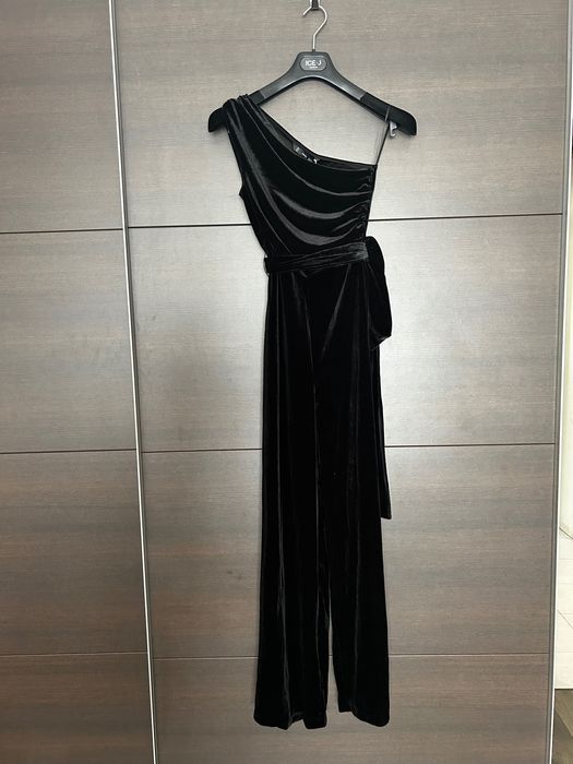 Официален гащеризон Mango