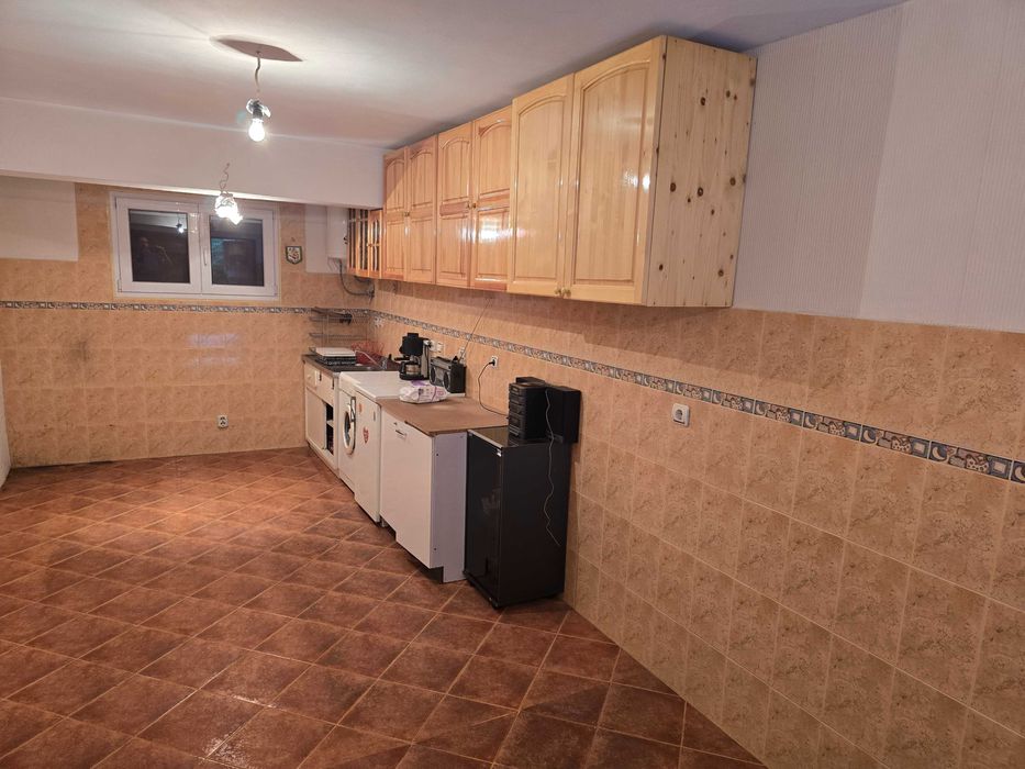 Продавам гараж в кв. Княжево,  м.Карпузица, София- от СОБСТВЕНИК