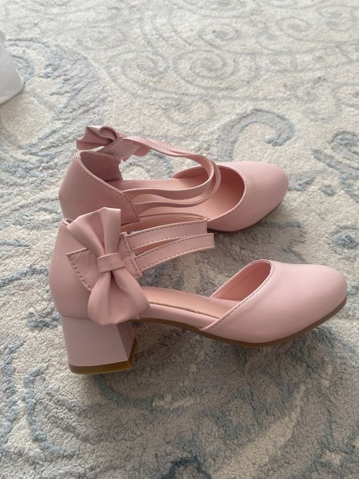 детские туфли, новые