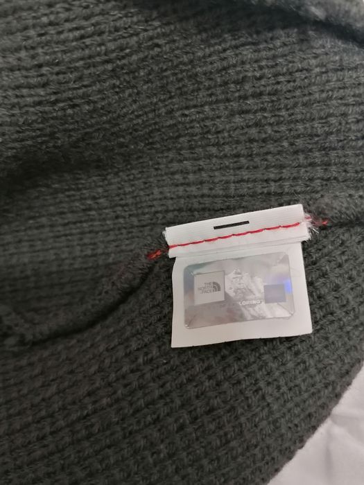 Мъжки зимни шапки - Jack Wolfskin, Burton, Eisbar