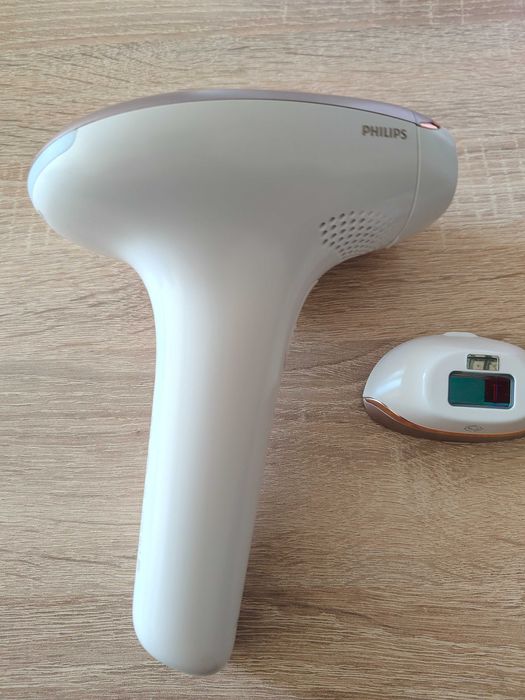 Фотоепилатор Philips Lumea Advaced
