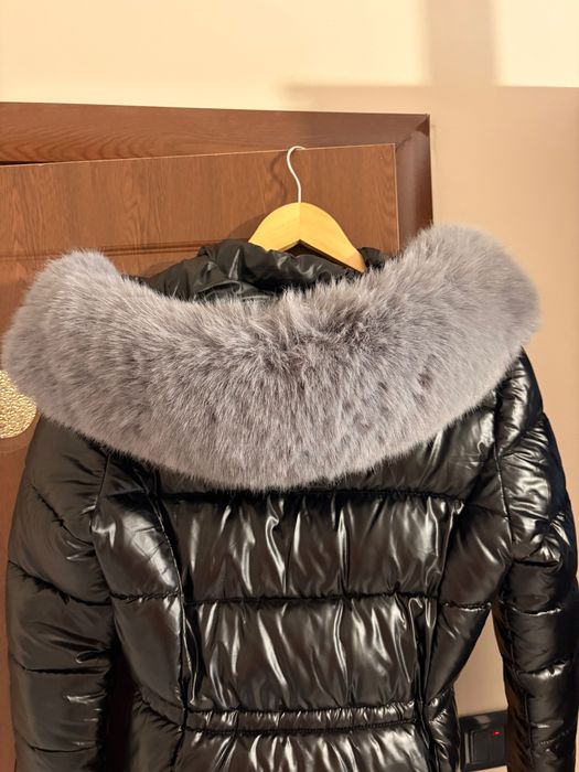 Зимно яке със сив пух