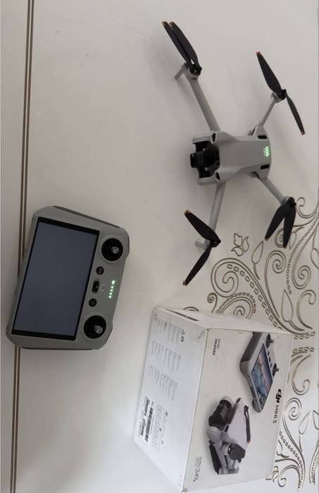 Дрон DJI mini 3