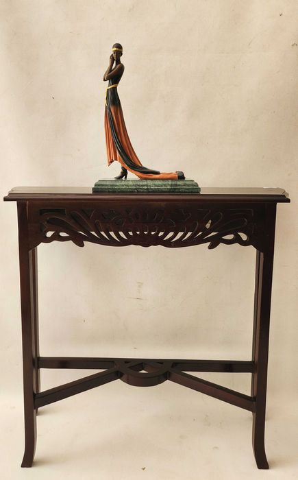 Статуетка „Дама в дълга рокля“ – G. S. Cassel, France