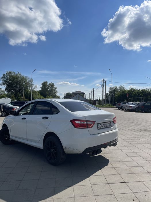 Lada vesta в хорошем сост
