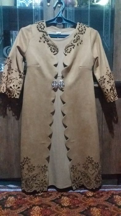 Dvoyka kelinlarga ko‘chaga kiygani holat yangi..