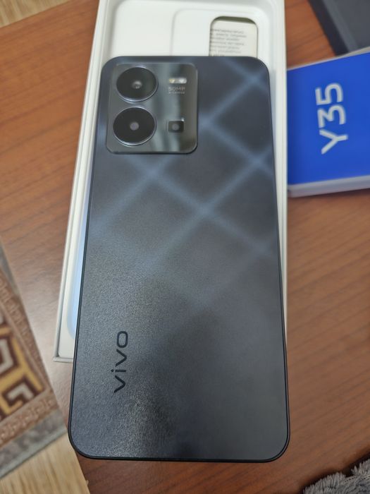 Продам vivo Y35 4/64 ГБ
