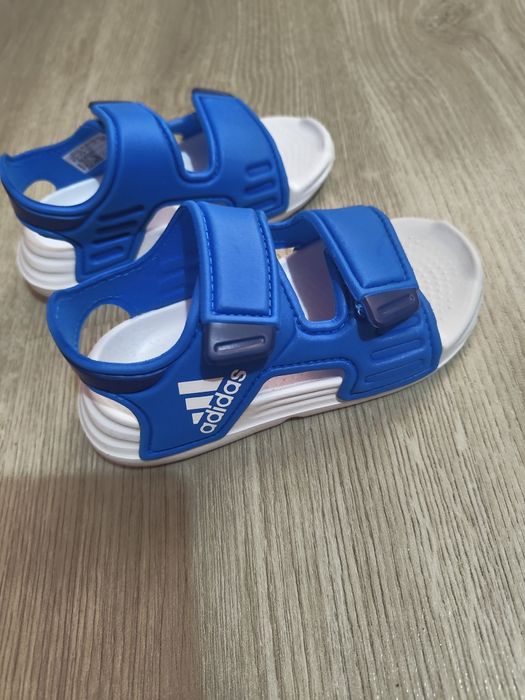 Детски сандали Adidas