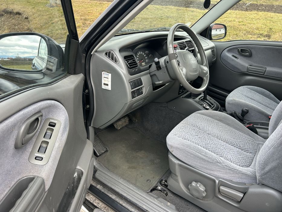 Suzuki grand vitara 2.0  benzina automat