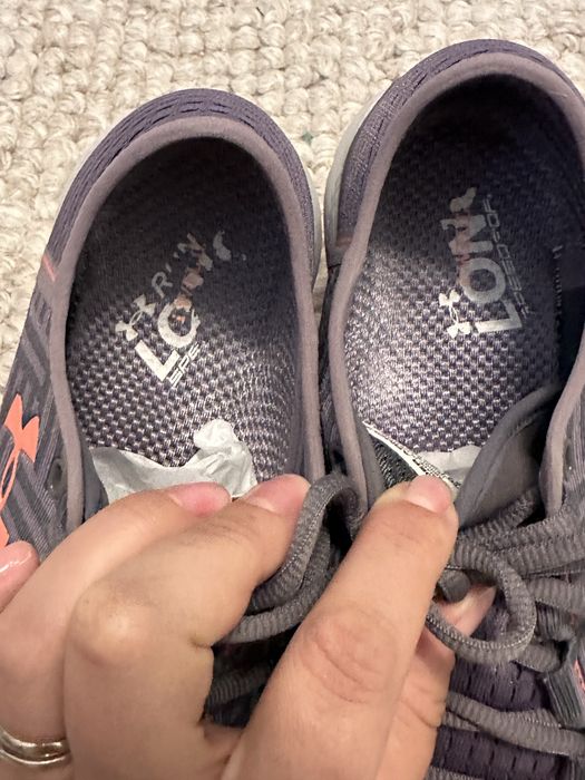 Adidasi Under Armour