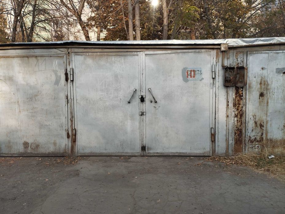 Продаётся - Гараж.