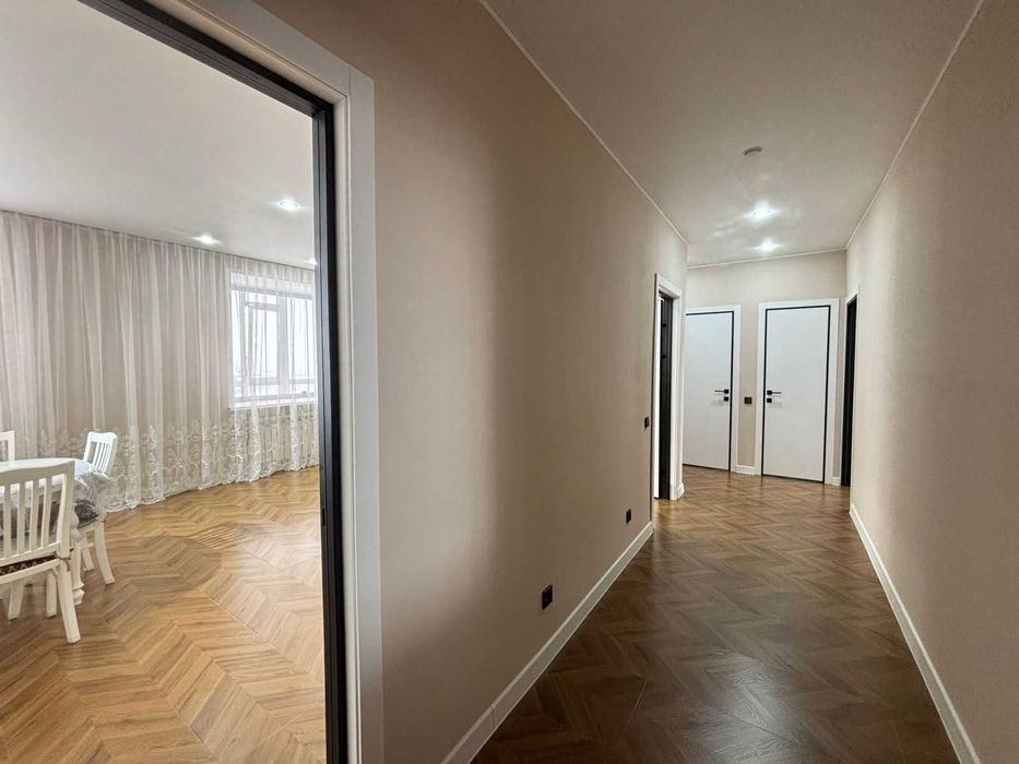 продам евро 3 комн квартиру