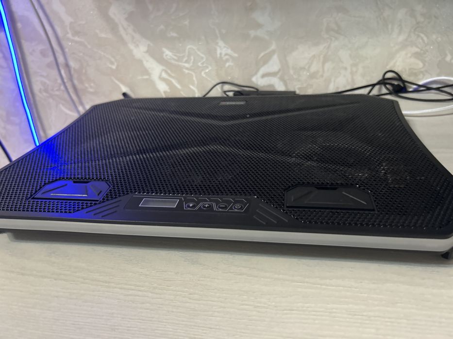 продам подставку для ноута