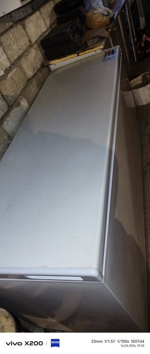 Продам морозильник