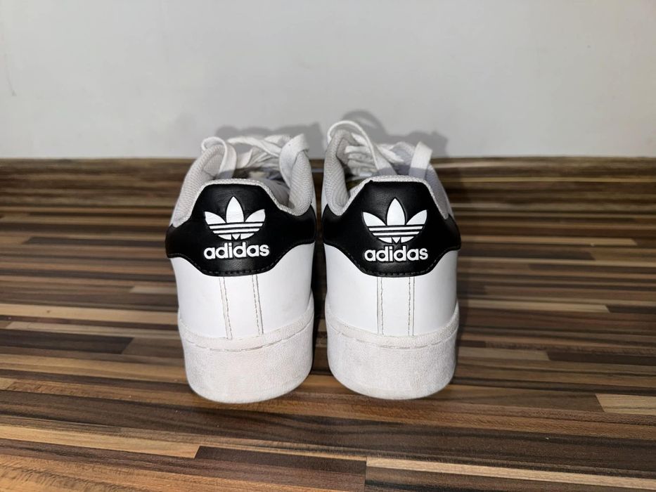 Adidas Superstar
