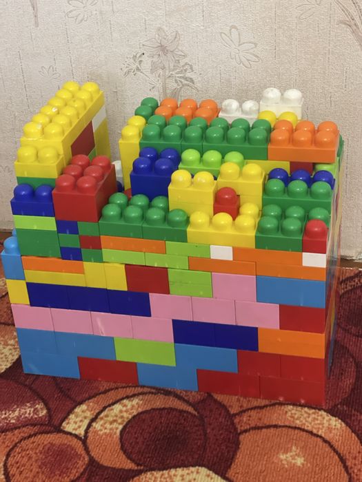 Конструктор крупный