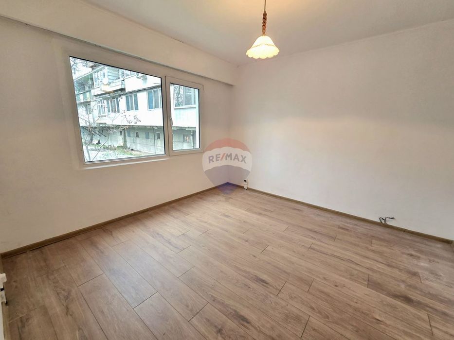 Продава се Двустаен апартамент в Варна, Младост 1 - 62 кв.м за 1003 €/кв.м - Снимка #8