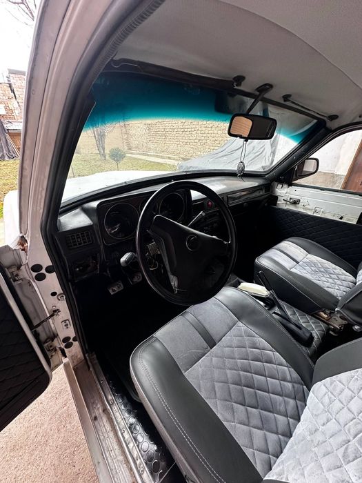 Volga 2410 sotiladi .Xolati yaxshi