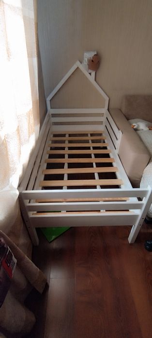 Продам кровать 160*80