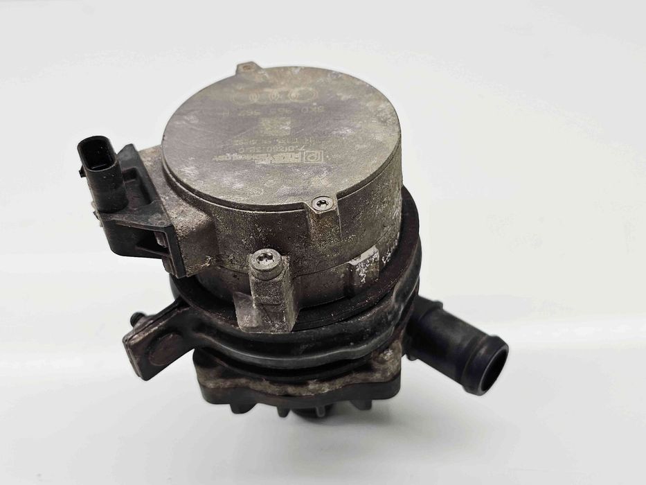 Pompa recirculare apa Audi A7 Sportback (4GA) [Fabr 2011-2017] 8K09655