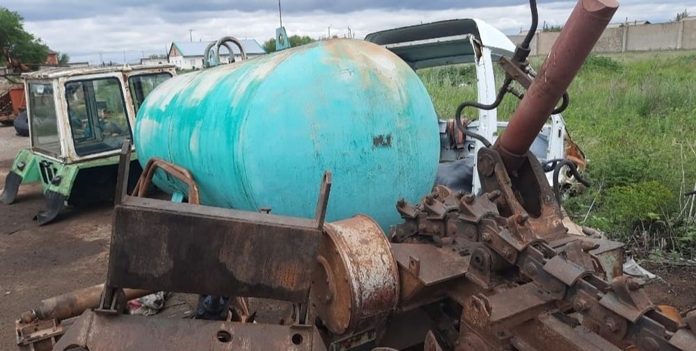 Бочка , ассенизатор зил