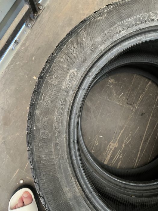 Продам 2 комплекта резины r16