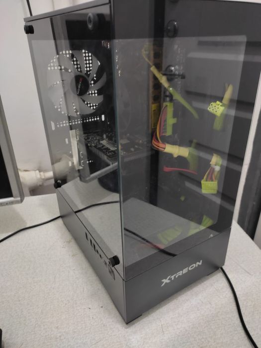 Компьютер читать опсание !!!