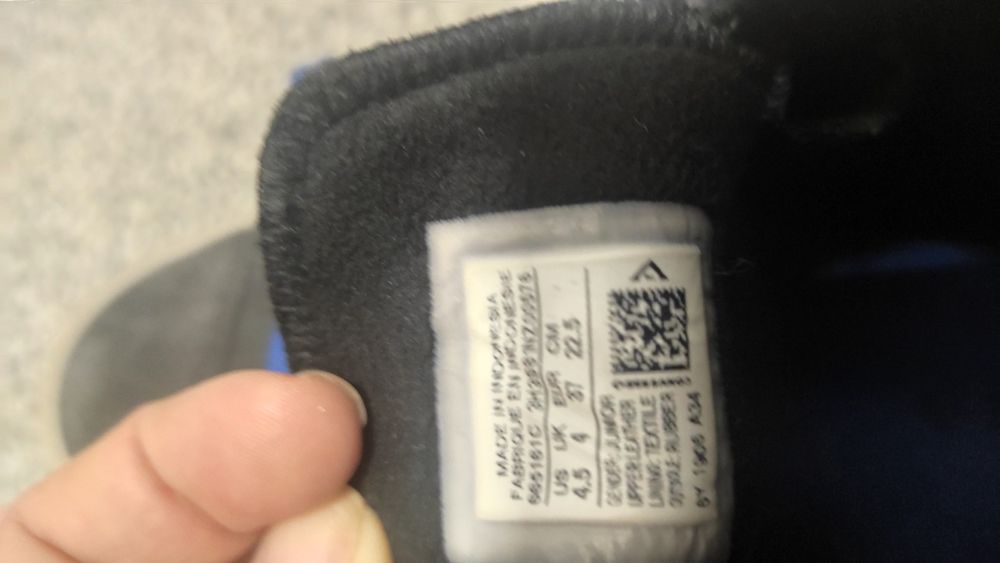 Ghete converse piele întoarsă