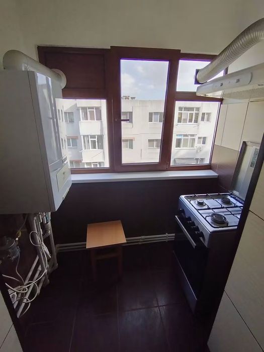 Apartament 3 camere, et. 2, str. Babadag
