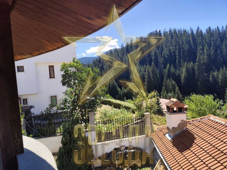 Къща / вила за продажба - Стойките, до Пампорово