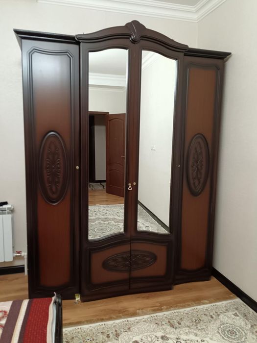 Спальный гарнитур