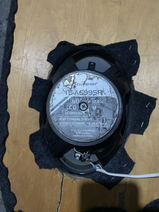 Pioner kalonka sotiladi