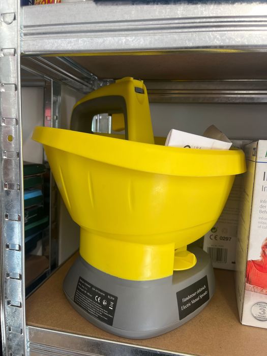 Електрическа ръчна сеялка