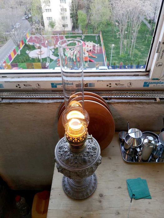 Lampa cu petrol "center draft" (tiraj central)